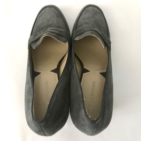Adrienne Vittadini Pezant Grey Suede Heeled Loafer Style Pumps NWOT - Picture 9 of 13